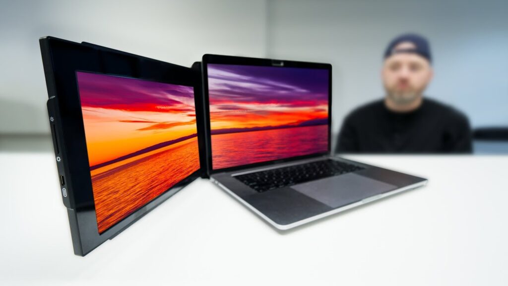 The Amazing Double Laptop: A Dual Screen Setup On-The-Go